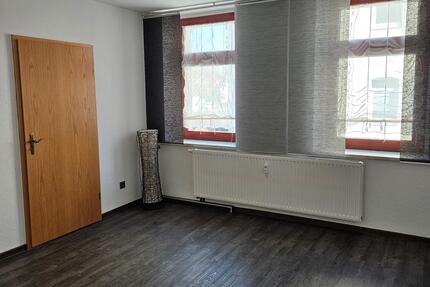 Wohnung Lichtenstein (Sachsen) - 2.5 Zimmer, 57 m&sup2;, 400&euro; | Angebot:25362048