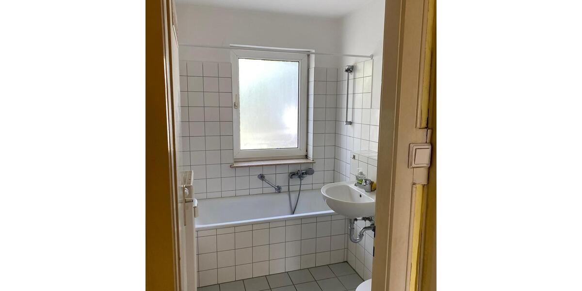 Etagenwohnung Bebra - 3 Zimmer, 60 m&sup2;, 500&euro; | Angebot:26381176