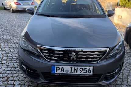 Peugeot 308 118.600 km 8.990 &euro; Eging am See 94535