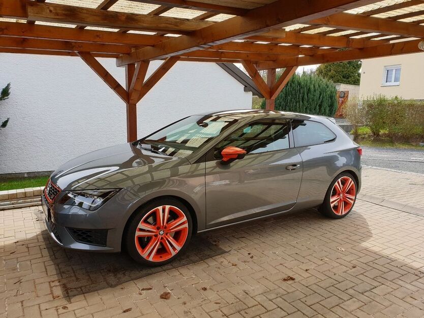 Seat Leon 73.000 km 17.900 € Föritztal 96524