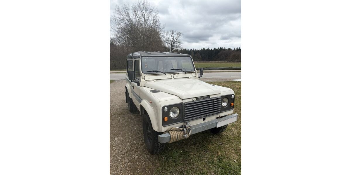 Land Rover Defender 218.000 km 29.999 &euro; Planegg 82152