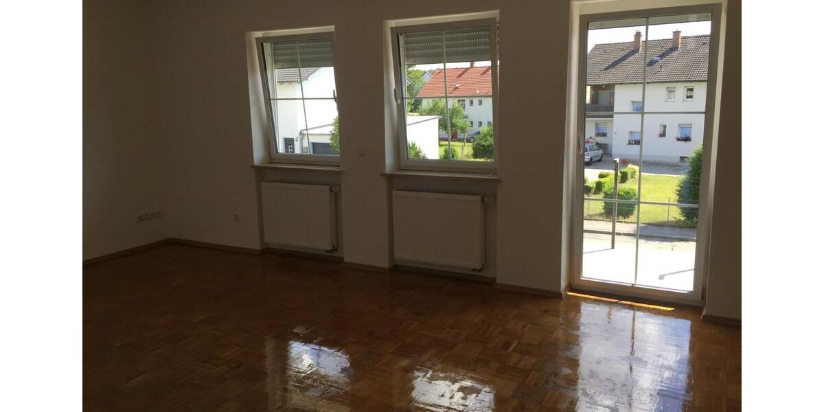 Etagenwohnung Wallersdorf - 2 Zimmer, 80 m&sup2;, 765&euro; | Angebot:25131847