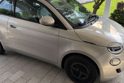 Fiat 500e 6.830 km 29.490 &euro; Reinfeld 23858