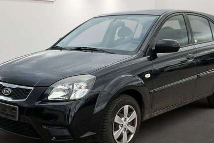 Kia Rio 107.134 km 2.499 € Sandersdorf-Brehna 06796