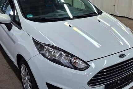 Ford Fiesta 149.800 km 2.900 € Bannewitz 01728