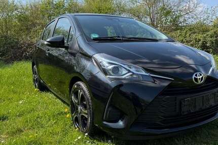 Toyota Yaris 49.950 km 11.750 &euro; Langenlonsheim 55450