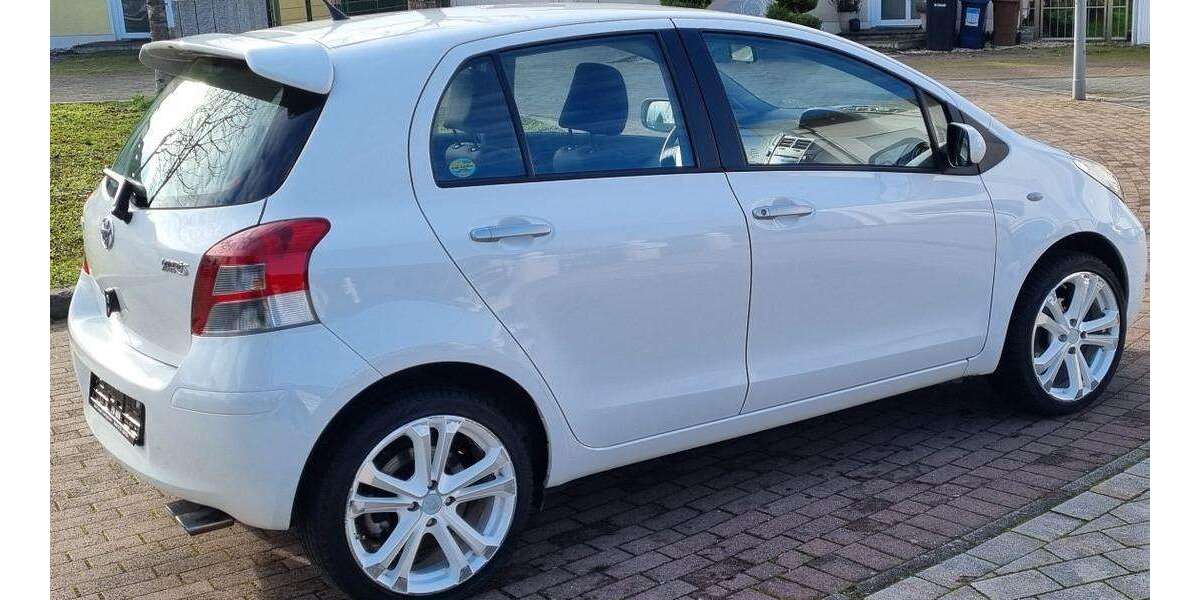 Toyota Yaris 29.978 km 8.950 € Ludwigshafen 67071