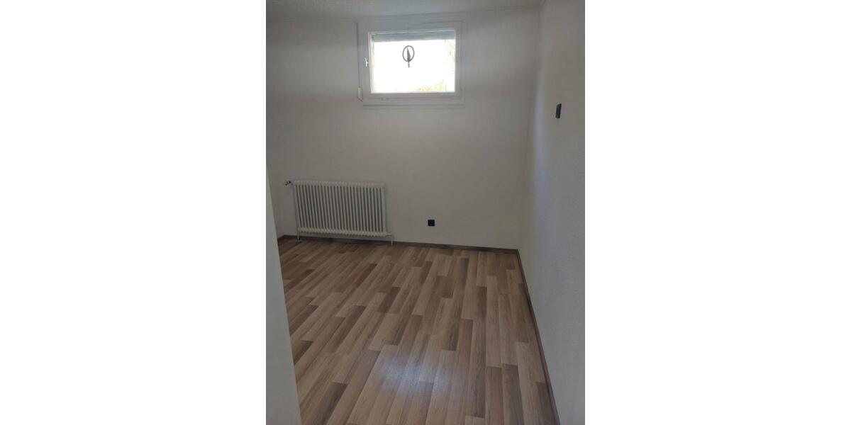 Etagenwohnung Wiehl - 4 Zimmer, 81 m&sup2;, 800&euro; | Angebot:26298751
