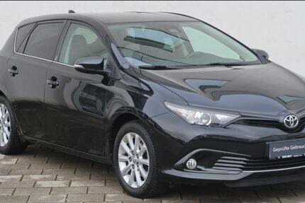 Toyota Auris 65.650 km 13.880 &euro; Mühldorf 84453