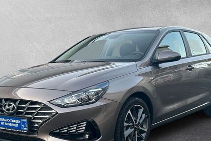 Hyundai i30 44.400 km 18.940 &euro; Rüsselsheim 65428