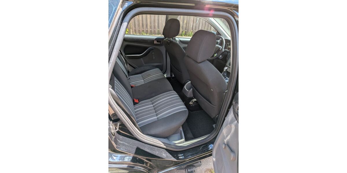 Ford Focus 130.000 km 3.450 &euro; Waiblingen 71332