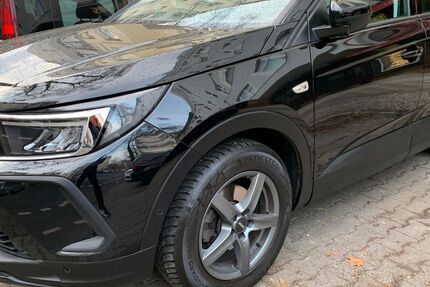 Opel Grandland (X) 131.000 km 16.400 &euro; Berlin 10711