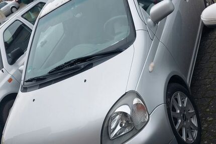 Toyota Yaris 180.000 km 1.950 &euro; Kirrweiler 67489