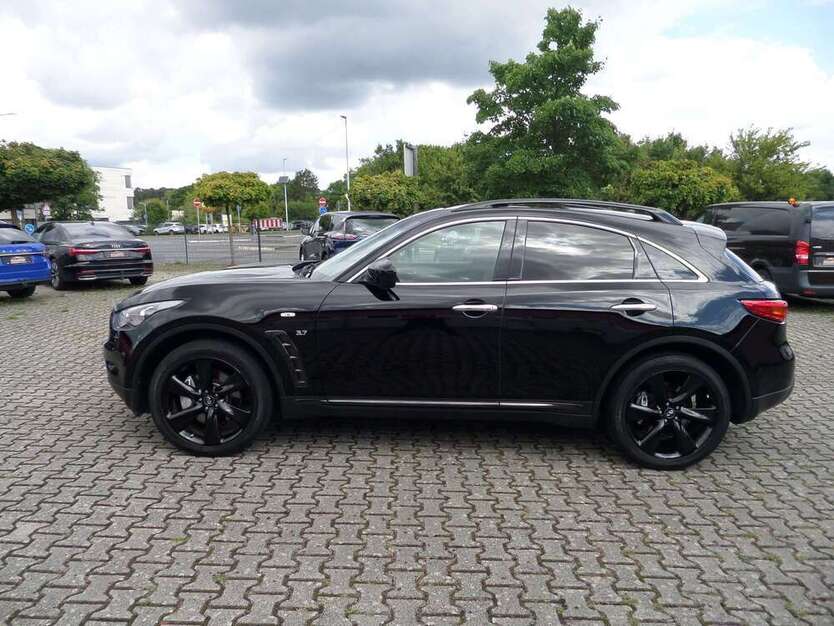 QX70