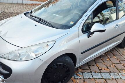 Peugeot 207 157.400 km 2.300 &euro; Filderstadt 70794