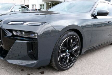 BMW 740 4.003 km 104.999 &euro; Manching 85077