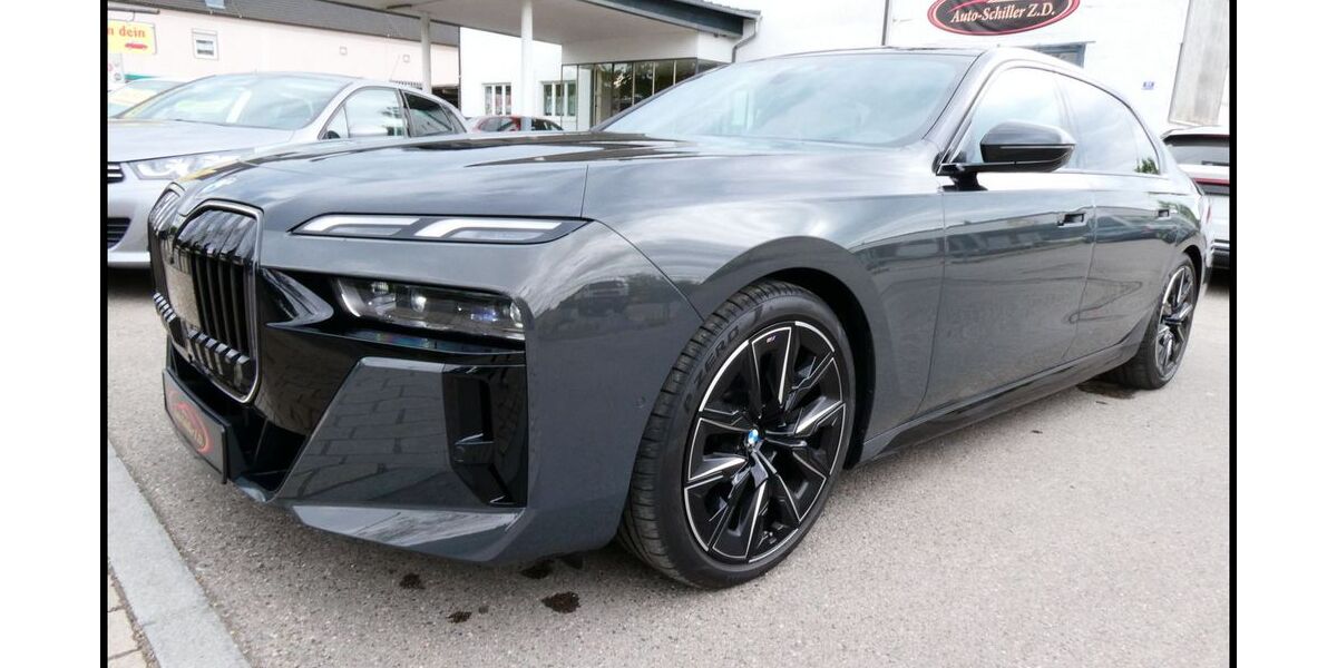BMW 740 4.003 km 104.999 &euro; Manching 85077