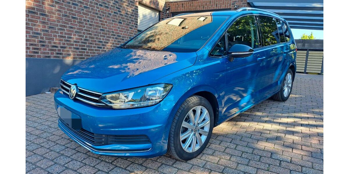 VW Touran 106.000 km 19.990 &euro; Alsdorf 52477