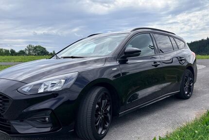 Ford Focus 56.000 km 18.500 &euro; Hilders 36115