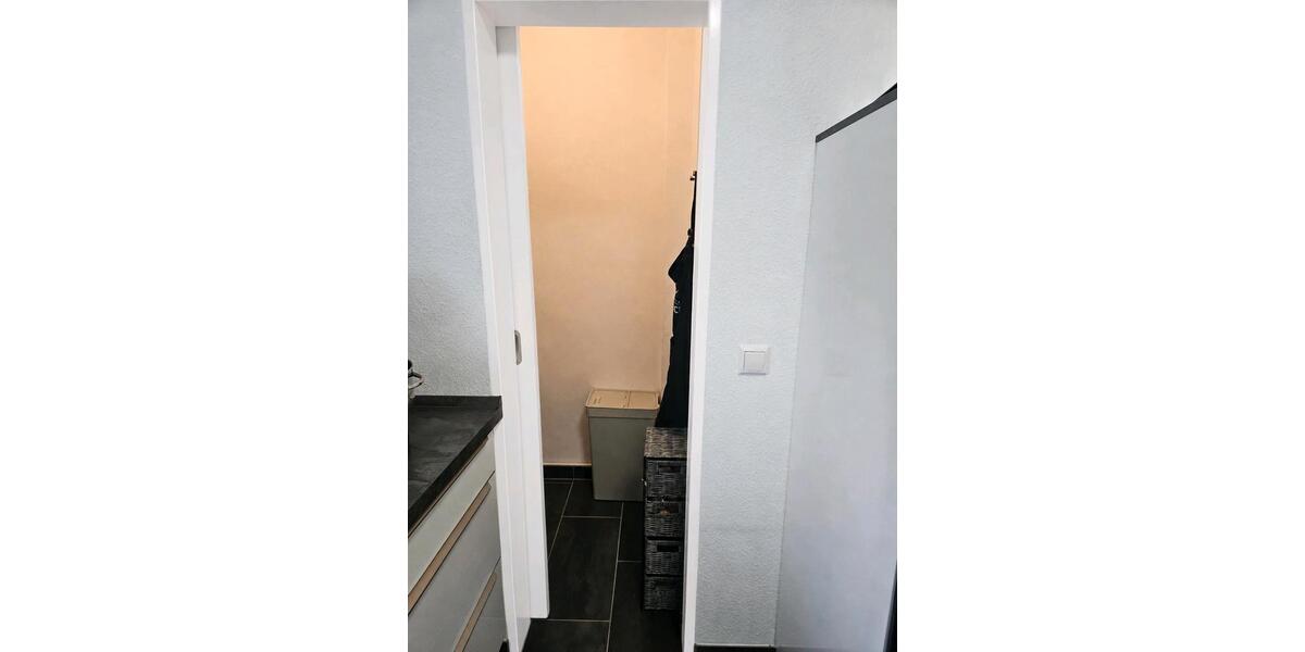 Dachgeschoßwohnung Hanau Großauheim - 2 Zimmer, 69 m&sup2;, 215.000&euro; | Angebot:27204272
