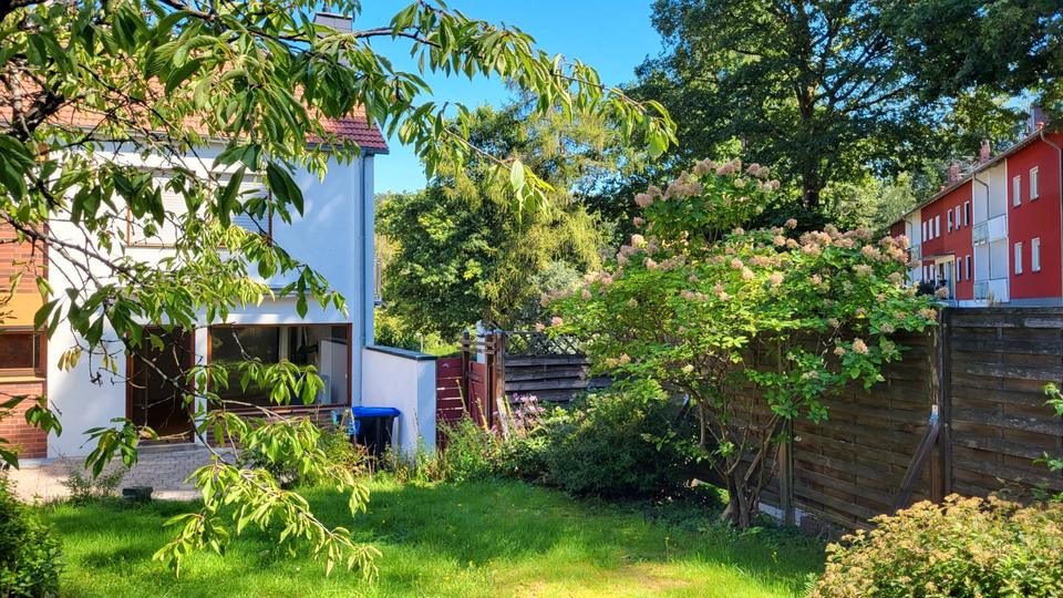 Reihenhaus Saarbrücken Dudweiler - 4 Zimmer, 150 m&sup2;, 1.240&euro; | Angebot:26182845