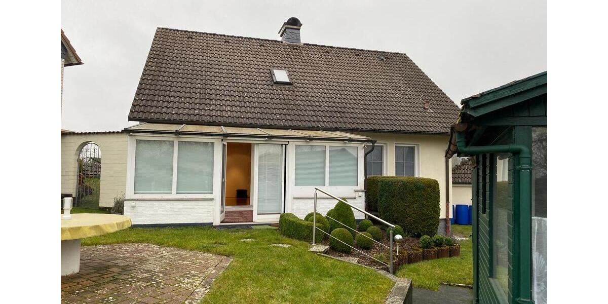 Einfamilienhaus Korbach - 4 Zimmer, 156 m&sup2;, 1.550&euro; | Angebot:25901038