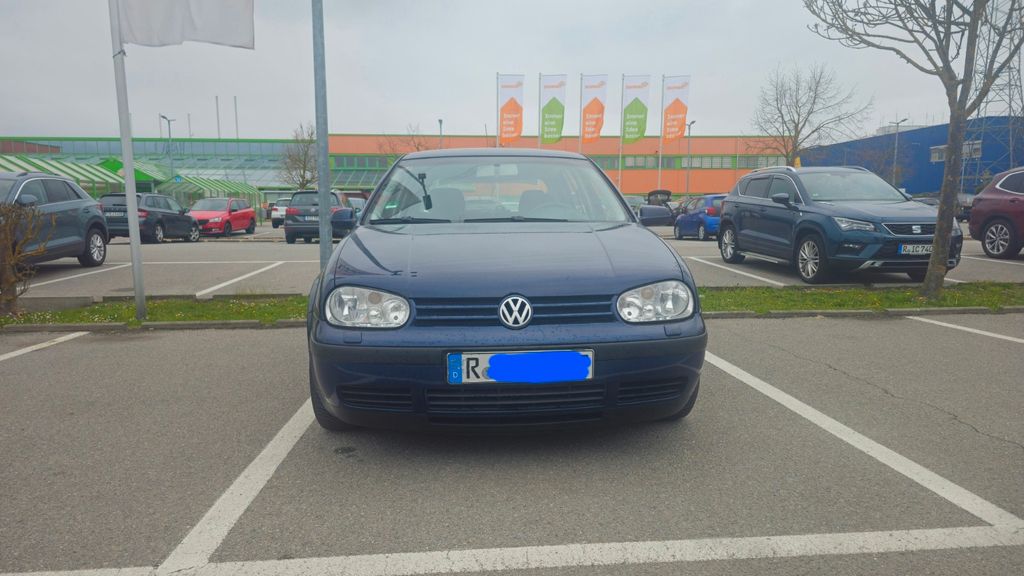 VW Golf 228.027 km 800 &euro; Regensburg 93053