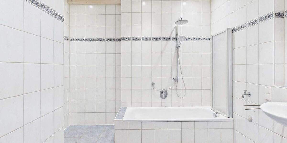 Etagenwohnung Karlshuld Neuschwetzingen - 4 Zimmer, 123 m&sup2;, 1.000&euro; | Angebot:25523775