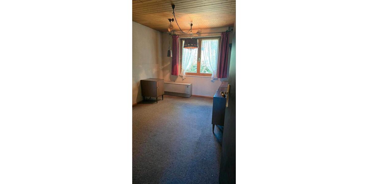 Reihenhaus Trossingen - 8 Zimmer, 192 m&sup2;, 490.000&euro; | Angebot:26906853