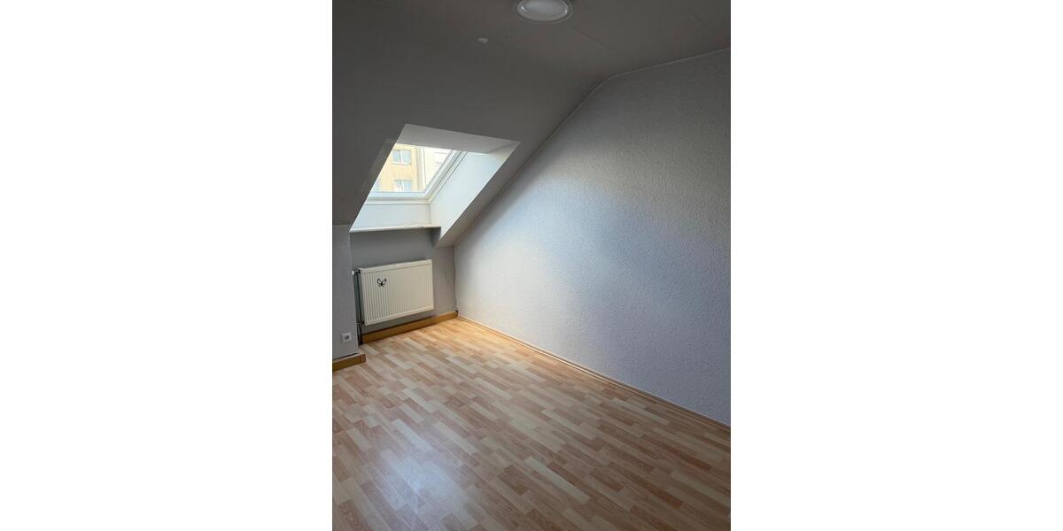 Dachgeschoßwohnung Mannheim Rheinau - 3 Zimmer, 70 m&sup2;, 900&euro; | Angebot:26404860