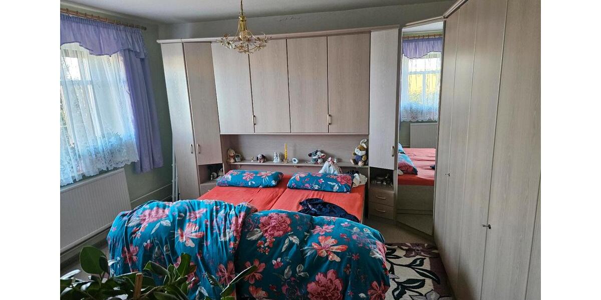 Bungalow Döbeln - 4 Zimmer, 100 m&sup2;, 12.345.678&euro; | Angebot:25842489