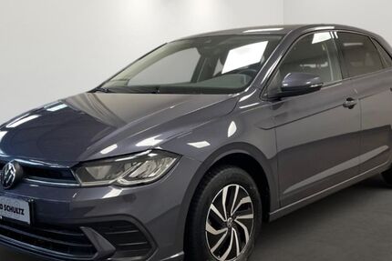 VW Polo 29.865 km 17.990 &euro; Düsseldorf 40233