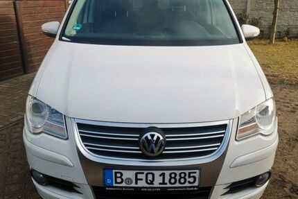 VW Touran 167.000 km 4.300 &euro; Berlin 13629