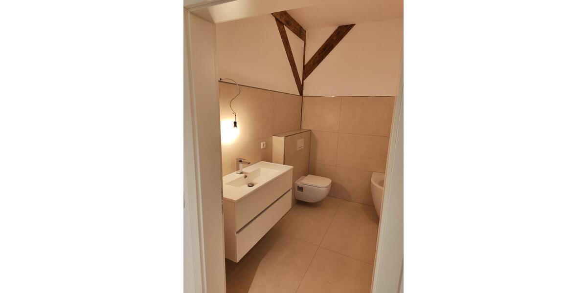 Erdgeschoßwohnung Güstrow - 5 Zimmer, 140 m&sup2;, 1.400&euro; | Angebot:26381991