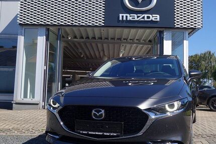 Mazda 3 4.565 km 28.890 &euro; Herten 45701