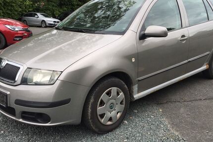 Skoda Fabia 171.940 km 990 &euro; Neuensalz - Mechelgrün 08541