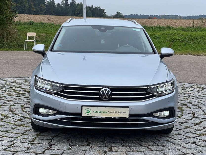 VW Passat Variant 35.492 km 27.999 € Freienried 86495