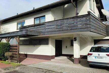 Modernes Einfamilienhaus mit ELW, offenem Kamin und großem Balkon - großzügig und lichtdurchflutet 4 zimmer