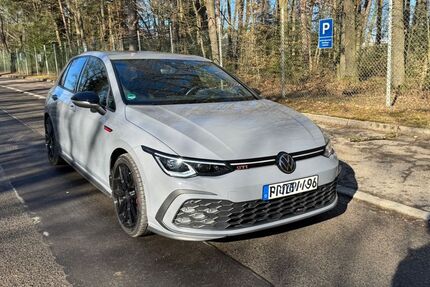 VW Golf 49.700 km 27.899 &euro; Pforzheim 75181