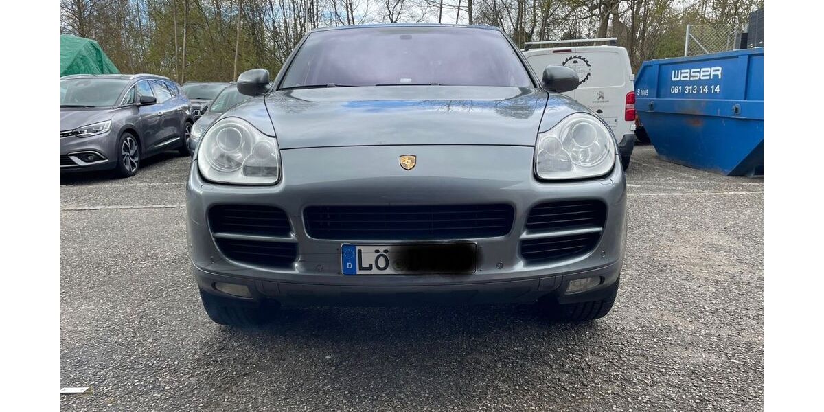 Porsche Cayenne 243.000 km 6.900 &euro; Weil am Rhein 79576