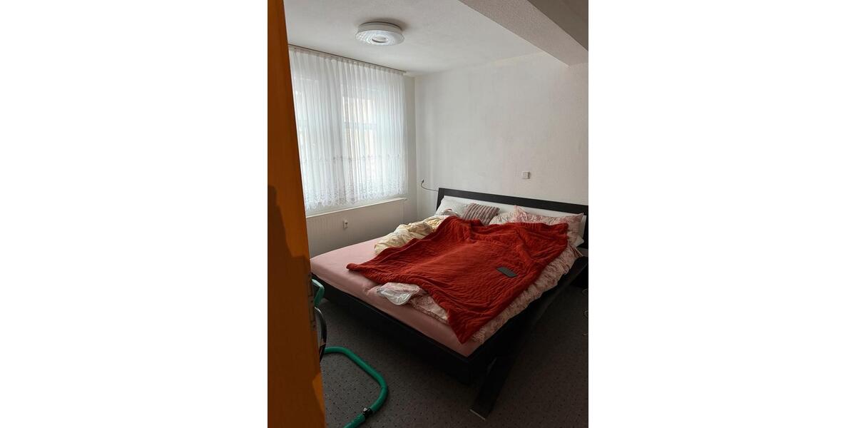 Einfamilienhaus Waltershausen - 3 Zimmer, 200 m&sup2;, 200.000&euro; | Angebot:24841714