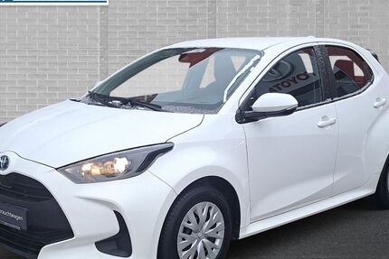 Toyota Yaris 43.000 km 17.290 &euro; Lübeck 23566