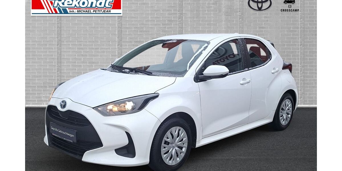 Toyota Yaris 43.000 km 17.290 &euro; Lübeck 23566