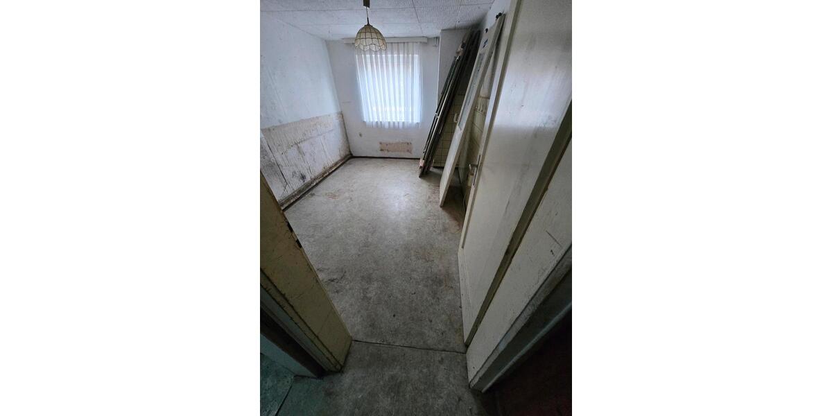 Mehrfamilienhaus, Wohnhaus Donauwörth - 7 Zimmer, 150 m&sup2;, 150.000&euro; | Angebot:26216017