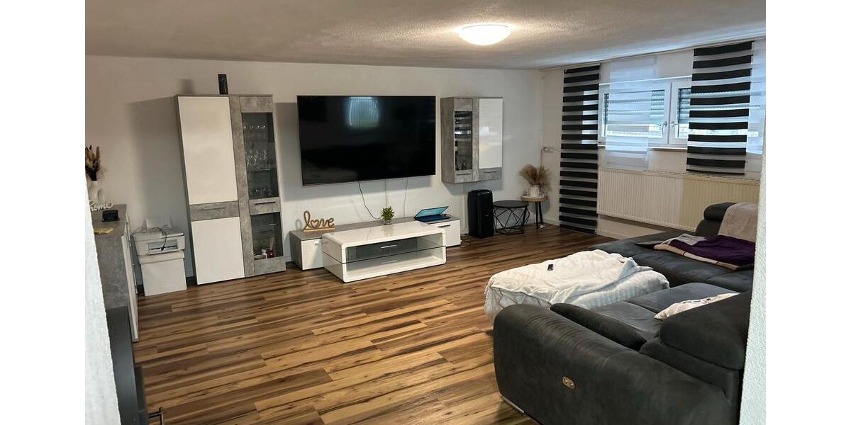 Erdgeschoßwohnung Großmehring - 3 Zimmer, 85 m&sup2;, 1.160&euro; | Angebot:25512586