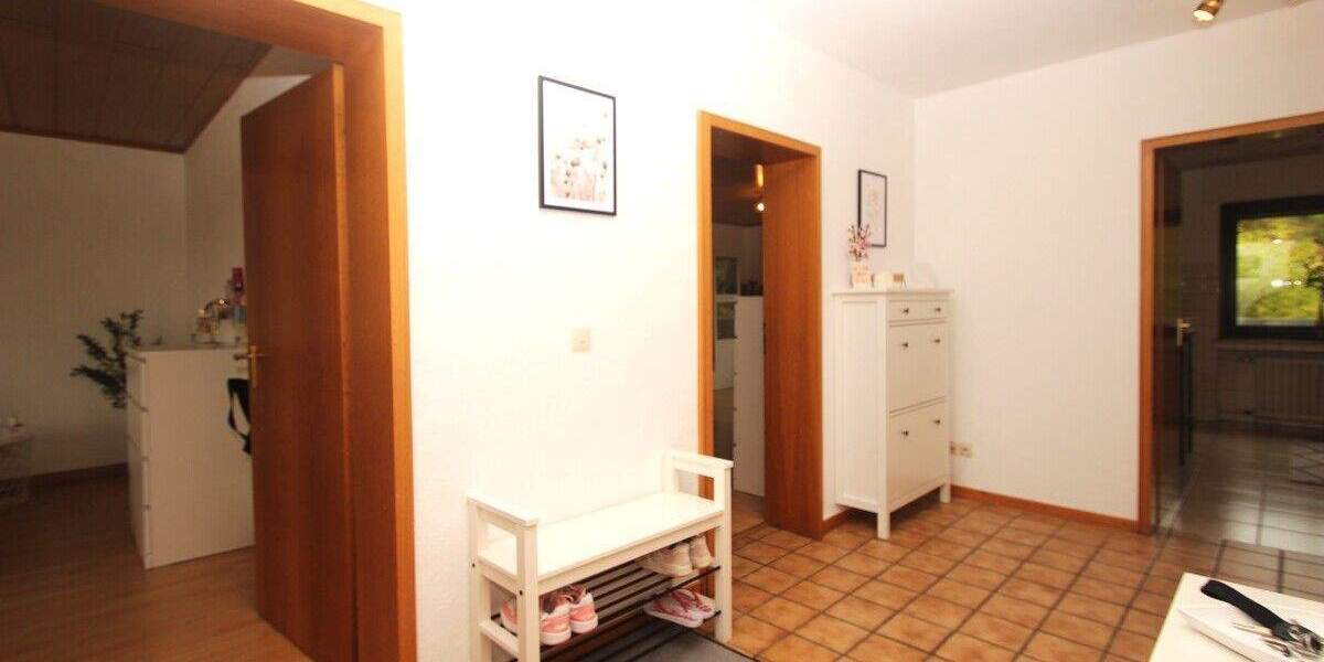 Etagenwohnung Königswinter Ittenbach - 2 Zimmer, 74 m&sup2;, 209.000&euro; | Angebot:25697238