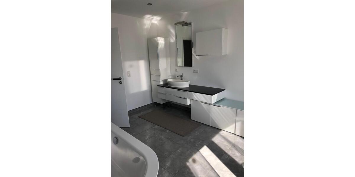 Einfamilienhaus Bad Lippspringe - 9 Zimmer, 237 m&sup2;, 499.000&euro; | Angebot:25052868