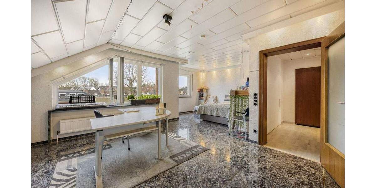 Etagenwohnung Castrop-Rauxel Frohlinde - 5 Zimmer, 176 m&sup2;, 340.000&euro; | Angebot:25680060