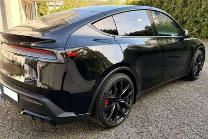 Tesla Model Y 11.500 km 62.900 &euro; Rösrath, Stadt 51503