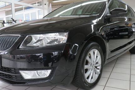 Skoda Octavia 99.584 km 12.590 &euro; Oldenburg 26127